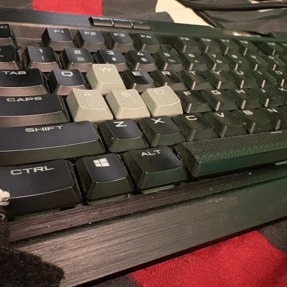Corsair Black Wired Keyboard